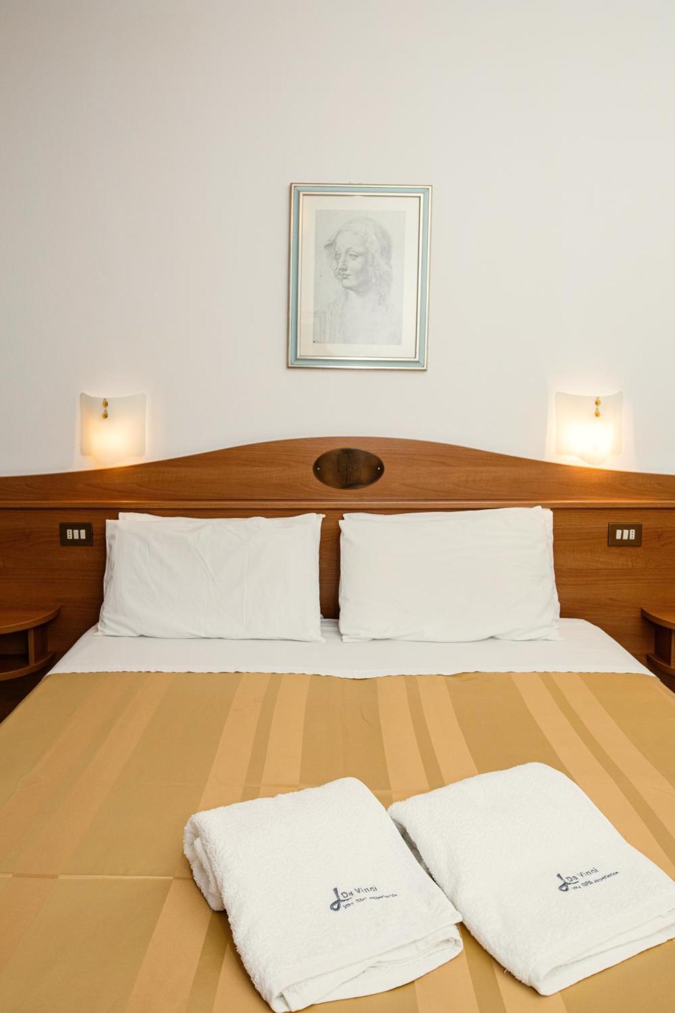 Hotel Leonardo Da Vinci Wellness Spa บิบิโอเน ภายนอก รูปภาพ