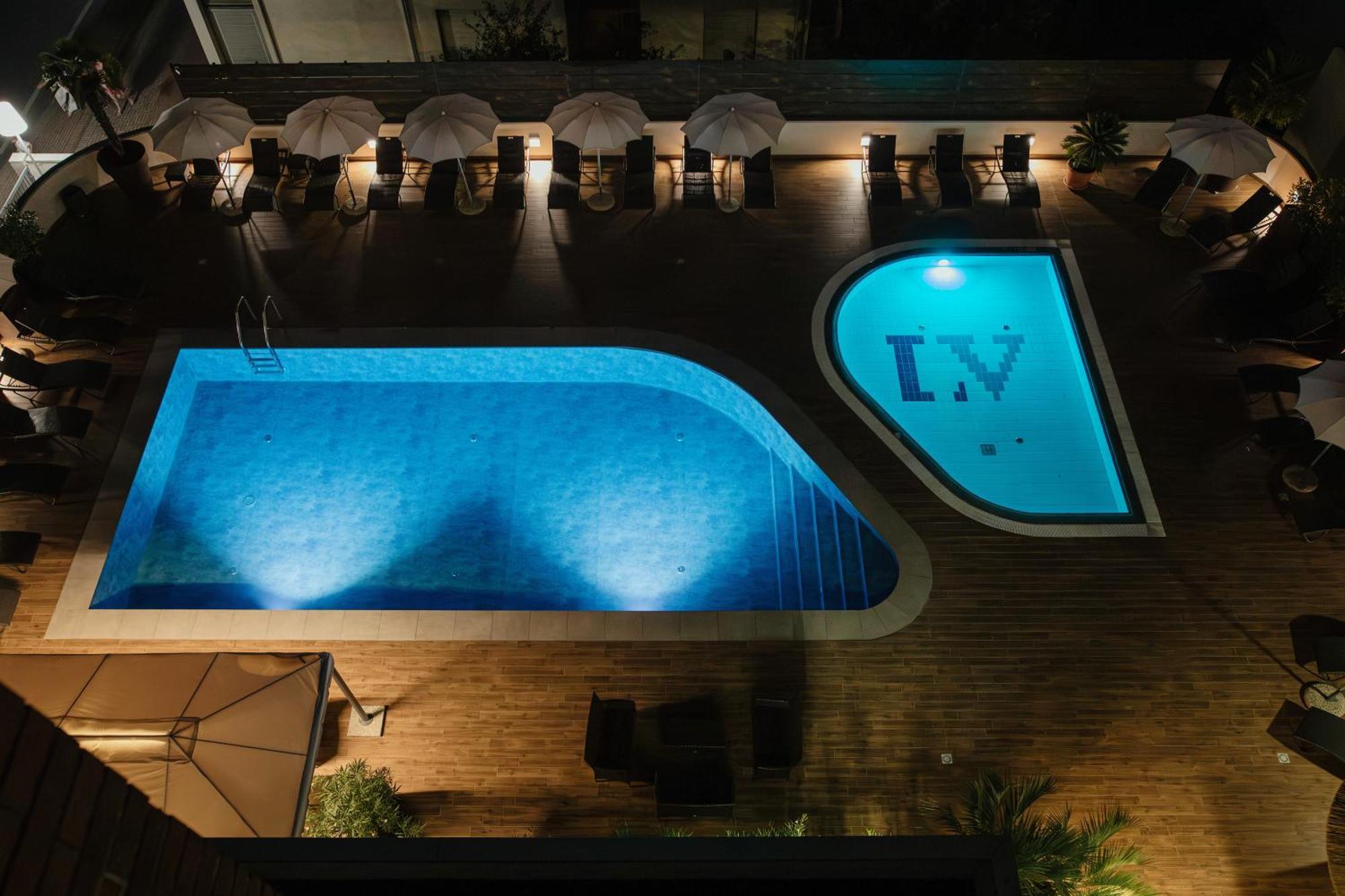 Hotel Leonardo Da Vinci Wellness Spa บิบิโอเน ภายนอก รูปภาพ