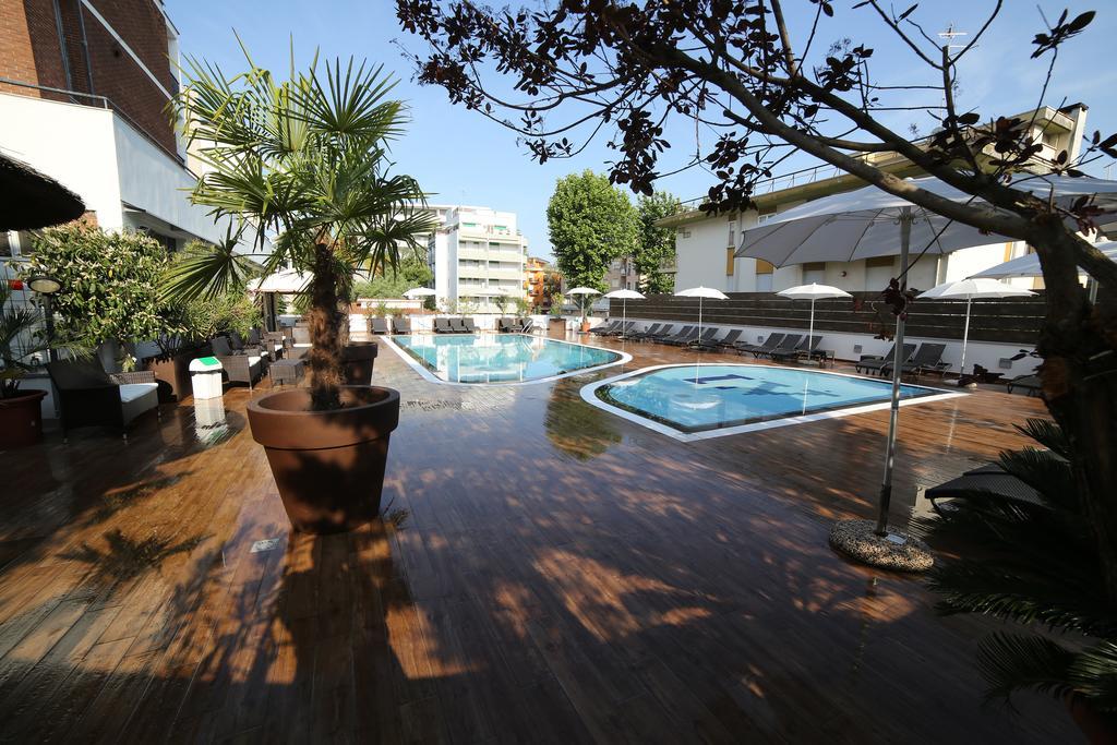 Hotel Leonardo Da Vinci Wellness Spa บิบิโอเน ภายนอก รูปภาพ