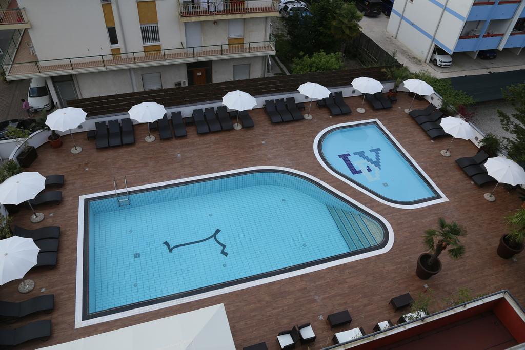 Hotel Leonardo Da Vinci Wellness Spa บิบิโอเน ภายนอก รูปภาพ