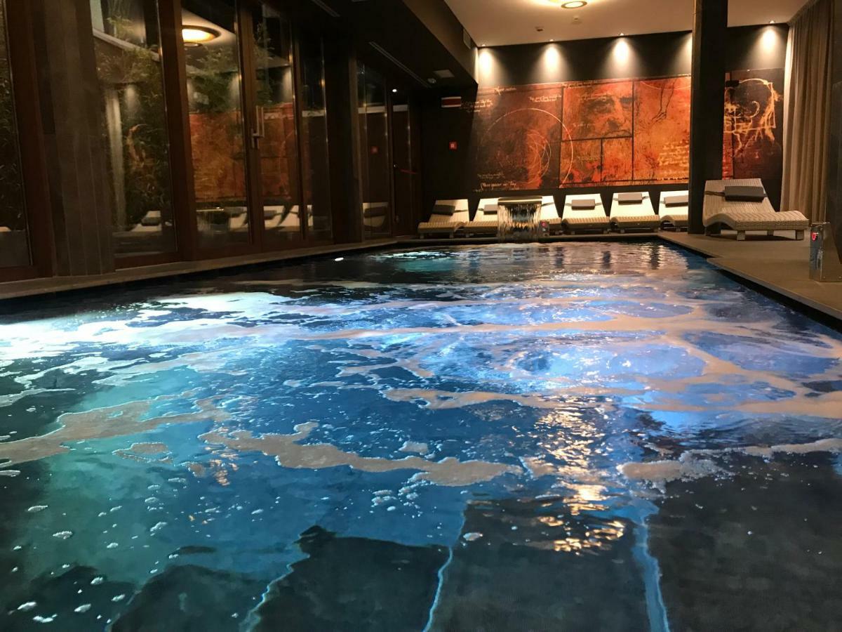Hotel Leonardo Da Vinci Wellness Spa บิบิโอเน ภายนอก รูปภาพ